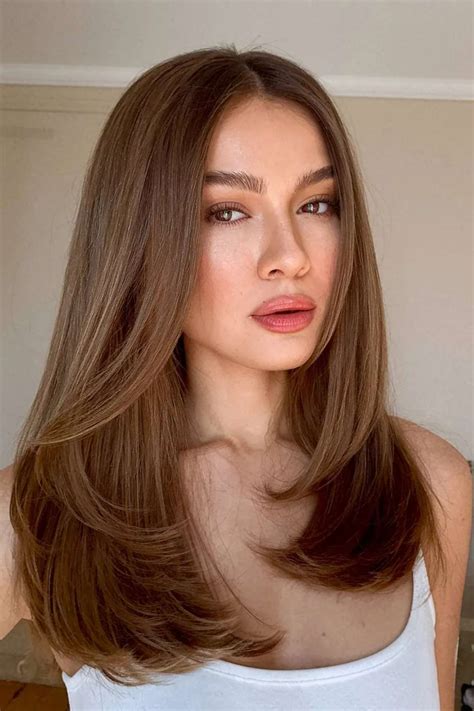 Face-Framing Layers Are Trending in 2025 – See All 16+ Ideas - Kappers ...