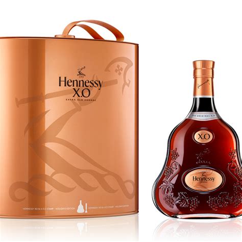 Hennessy XO Limited Edition Holidays 2022 | Buy on Cognac-Expert.com