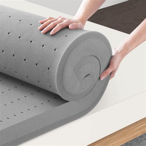 Amazon.com: Maxzzz 2 Inch Memory Foam Mattress Topper King Size, Medium ...