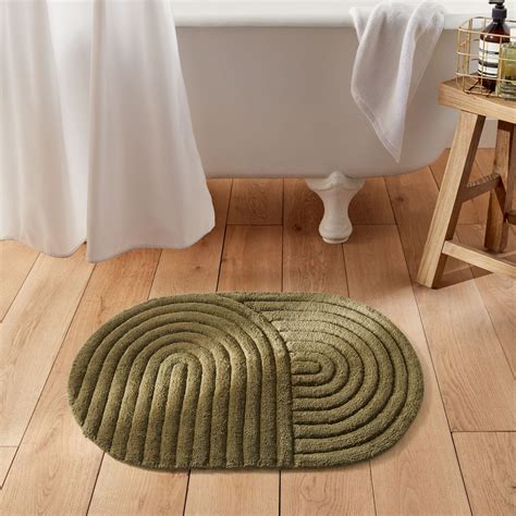 17 Best Bath Mats For Your Spa-Inspired Bathroom In 2024