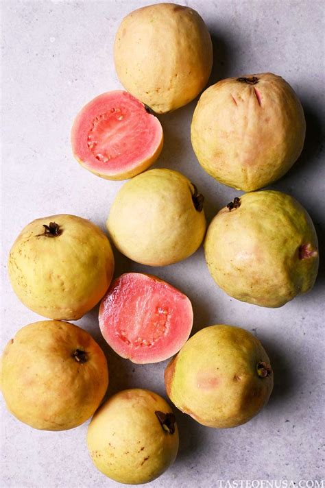 What Is Morning Glory / Water Spinach / Kangkung? - Taste of Nusa