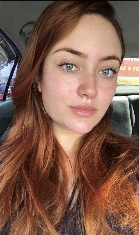 How do I look without any makeup? : r/wholesome_girls
