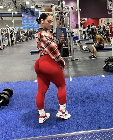 Fat booty : r/ThickFit