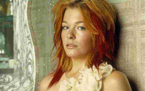 Women Leanne Crow 2000x1331 Leanne Crow Films