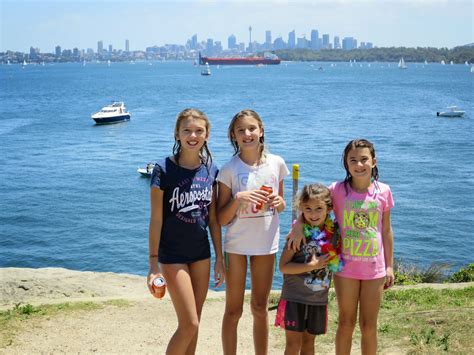 Family nudism фото