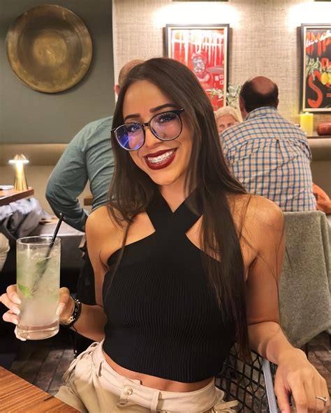 Jessica Nicole Perlaza | You know what’s better than 24😏 | Instagram