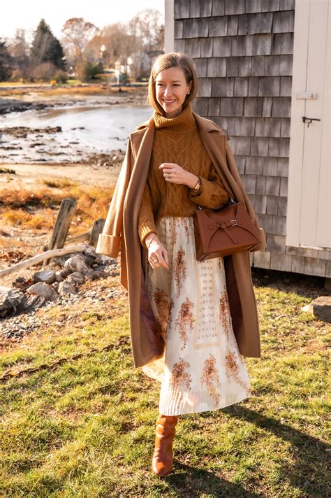 November 11 - STACIE FLINNER - Stacie Flinner