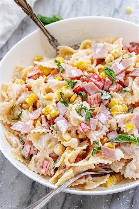 Corn Pasta Salad Recipe with Ham and Creamy Dressing - Creamy Pasta ...