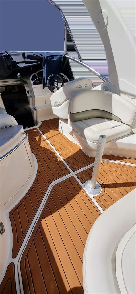 The Searay 275