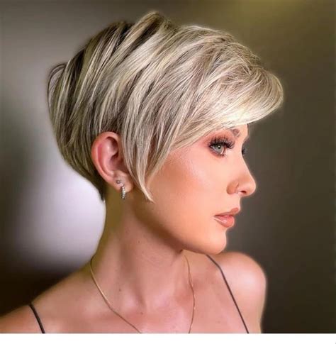 30+ Ash-blonde short pixie haircuts for women to be cool - Mycozylive.com