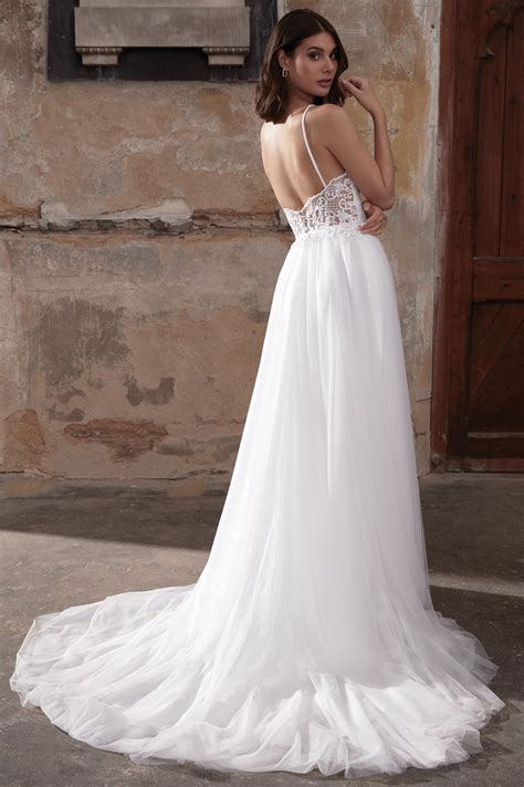 Austin: Clean A-Line Wedding Dress with Crepe Bodice Soft Tulle Skirt | Adore by Justin Alexander