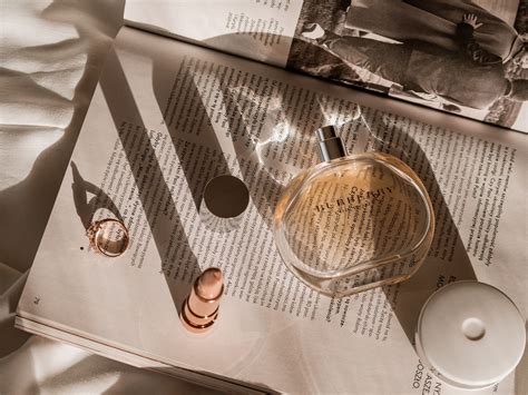 Burberry SWOT Analysis: Can a Recession Harm the Fashion Brand?