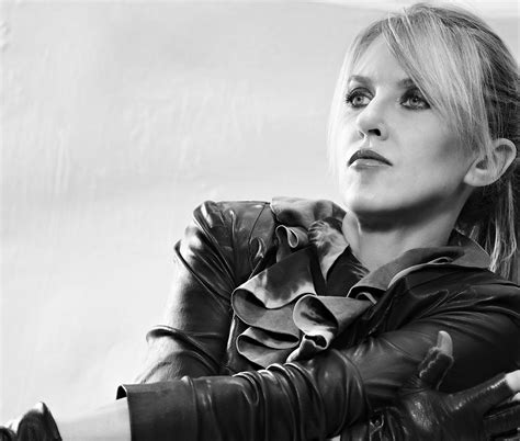 Liz Almighty: Liz Phair on Her First Album in a Decade 'Soberish'