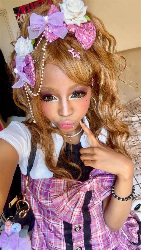 Agejo Gyaru @poisedoll | Gyaru makeup, Gyaru, Japanese fashion