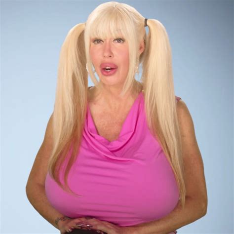 Botched Patient's Leaking Implants Are a "Disaster"