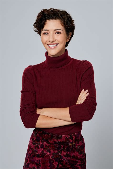 Katie Findlay Katie Findlay Pictures And Photos