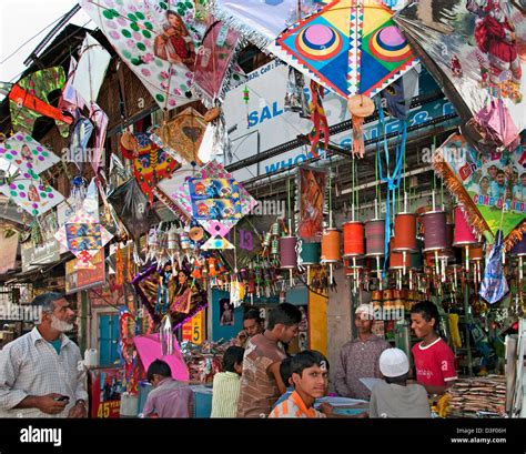 kite Shop Hyderabad Andhra Pradesh India the Laad Bazaar Stock Photo - Alamy