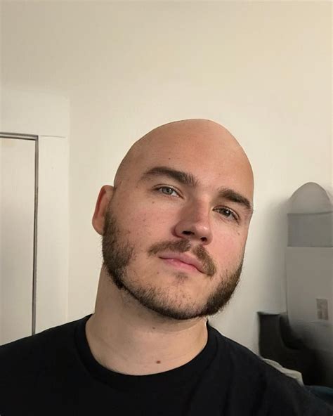 Schlatt | Absolutely thriving today. | Instagram