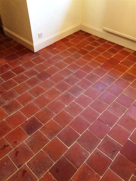 Refurbishing Old Hallway Quarry Tiles in Hertfordshire - Quarry Tiled ...