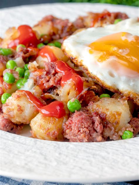 Canned Corned Beef Hash with Fried Egg - Krumpli