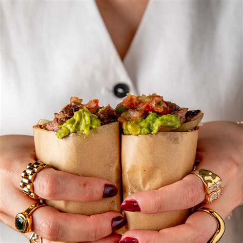 'Dilbert' Cartoonist Scott Adams Says He's Paralyzed Below the Waist ...