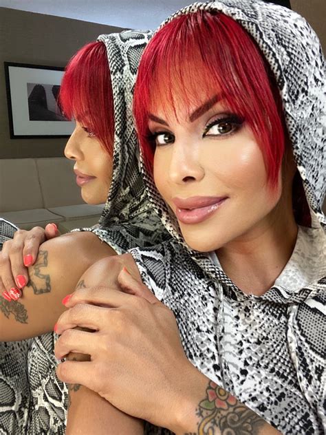 TS Foxxy on Twitter: "I got to tell you papi, I'm a lip-biter. 💋 🍑 https://t.co/BFa3nofdJ8 https ...