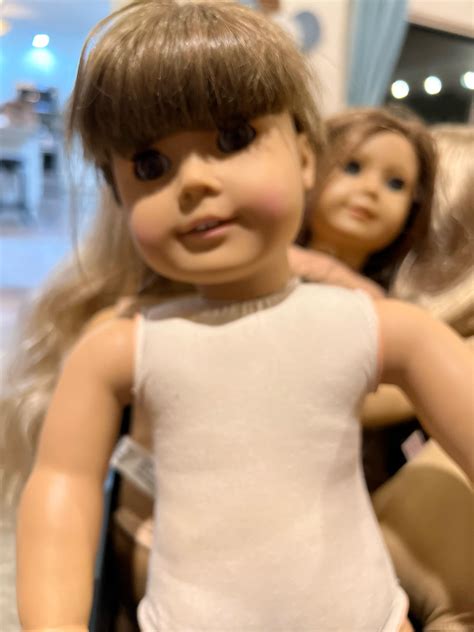 White bodied Samantha? Is this a white body Samantha? Compared to the ...