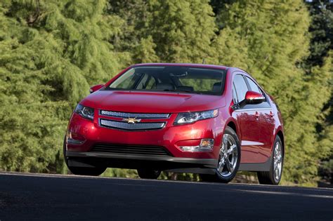 2014 Chevrolet Volt (Chevy) Review, Ratings, Specs, Prices, and Photos ...