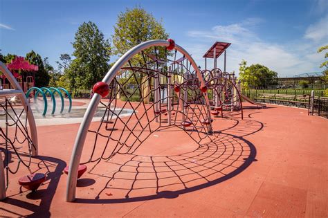 Friends Field - Site Specialists