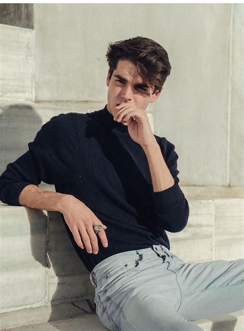 Pin by Duyên Huỳnh on Guys | Male models poses, Men photoshoot, Boy ...