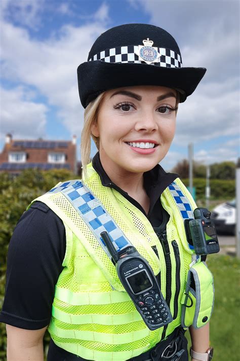 Pin by Pavlo White on UK uniform Policewoman in 2022 | Police women, British women, Female ...
