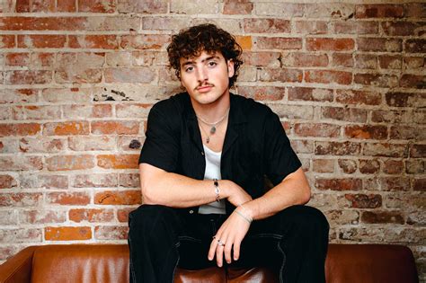 Interview: Benson Boone bares his musical soul in Montreal - Montreal Rocks