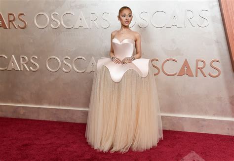 Ariana Grande's Oscars dress is an architectural, haute couture dream ...