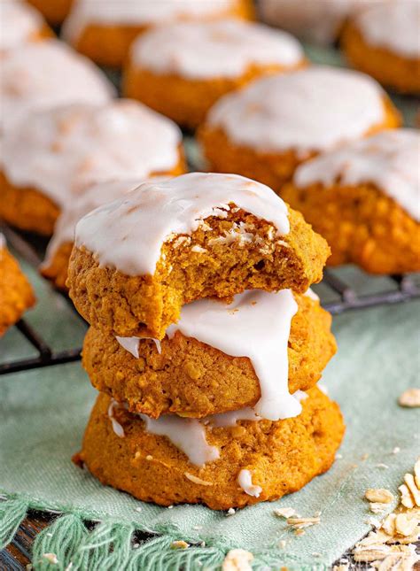 Pumpkin Oatmeal Cookies - Mom On Timeout
