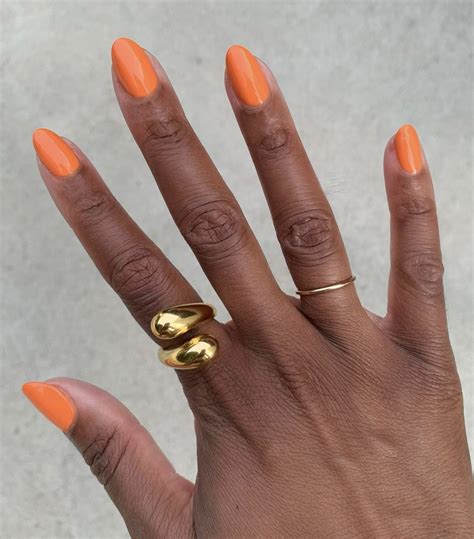 7 Thanksgiving Nail Colors That Are So Classic | Who What Wear