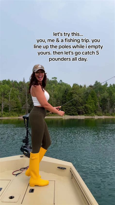 Myla Del Rey 💙 (@mylalovesfishing) - Urlebird