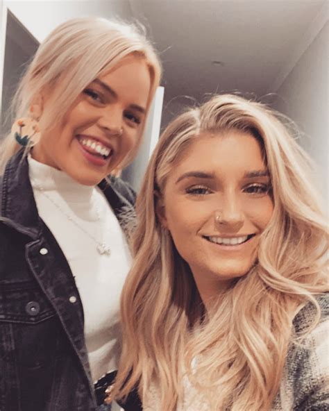 Alana Jade | Love youuu blurry girl @zoe_weendy | Instagram