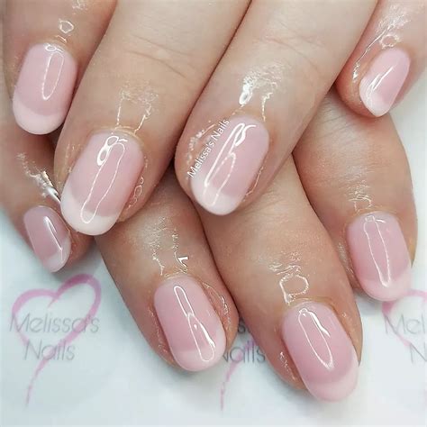 American Manicures: What to Know About the Trend