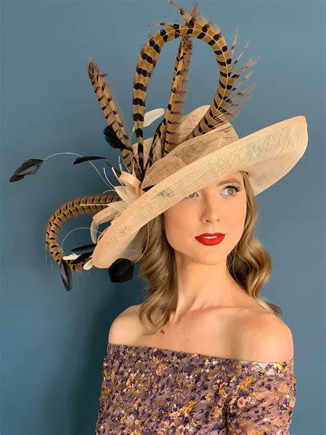 Classic Elegant Fascinator | Derby hats, Kentucky derby hats, Kentucky derby