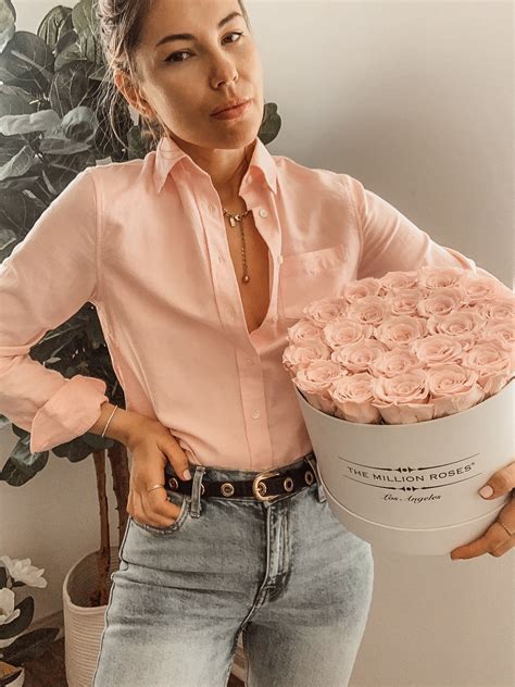 The Most Instagrammable Flowers: Preserved Roses