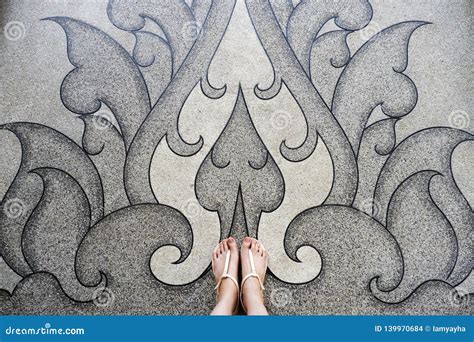 Selfie Young Woman of Feet in Fashion Shoes on Concrete Floor ...