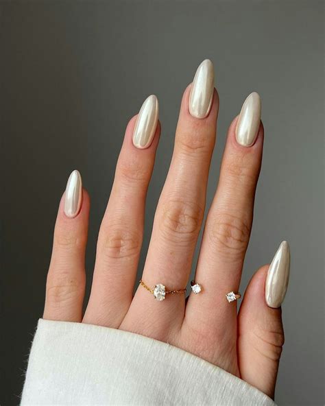12 Preppy Nail Art Ideas, From Plaid Tips To Pearl Accents