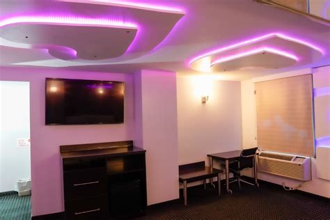 Executive Room - Pelham Garden Motel | Bronx NY