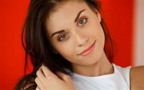 Sabrisse Aaliyah. Desktop wallpaper. 2560x1600