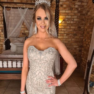 Michelle Van Wyk (MV357) | 2021 Bride of the Year Competition