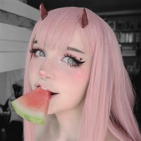 @milkgore ۵ | Maquillaje hermoso de ojos, Cosplay femenino, Peinados