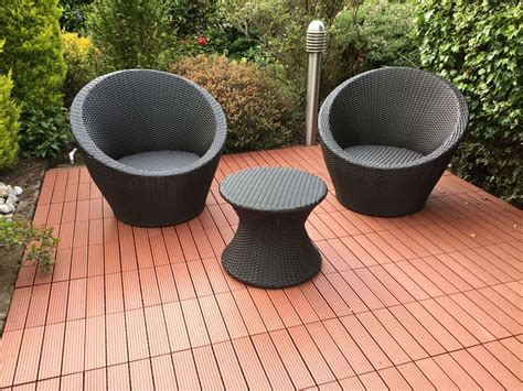 Decking Squares | Hardwood and Composite Decking Tiles | UK