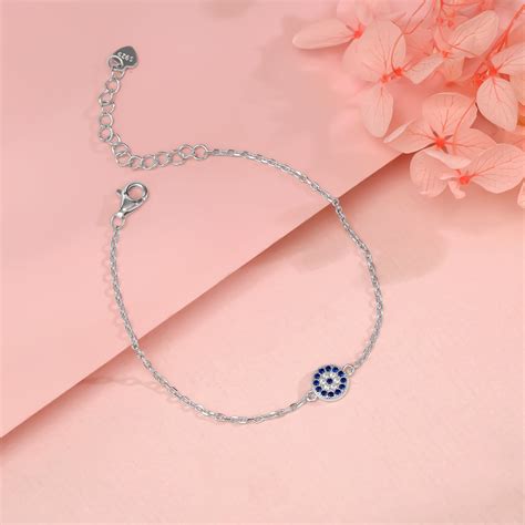 Buy Stylish Evil Eye Jewellery Online – GIVA