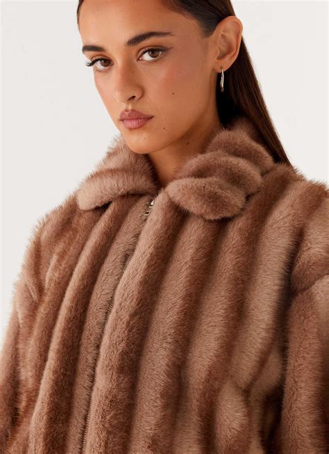 Naylor Faux Fur Jacket - Brown – Peppermayo