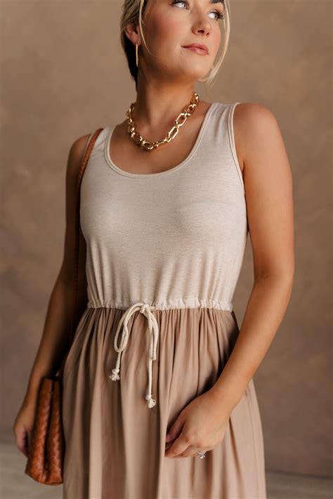 Maxi Dresses I Lined Maxi Dress I Halter Maxi Dress - Lizard Thicket